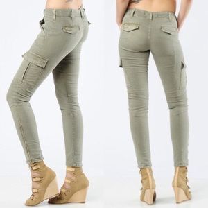 LAST CHANCE! J Brand “Houlihan” Cargo Jeans